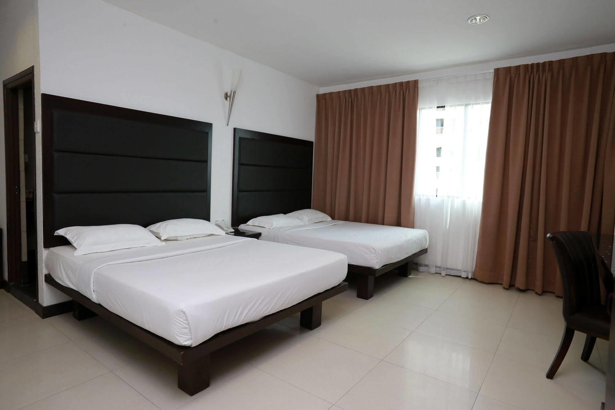 Crystal Lodge Kota Bharu Kültér fotó