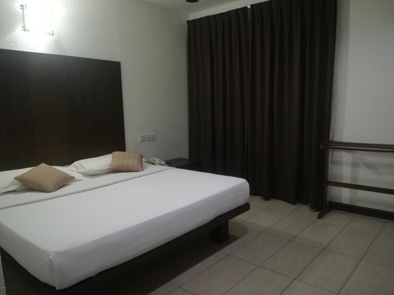 Crystal Lodge Kota Bharu Kültér fotó